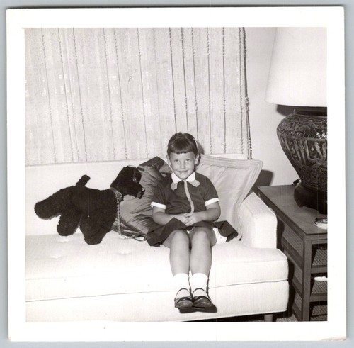 Vtg snapshot girl in dress - b&w,
